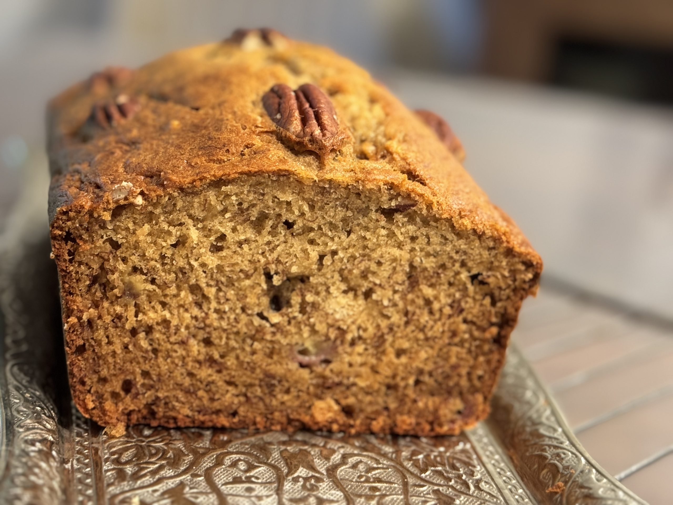 Migmom Banana Bread with pecans, sliced
